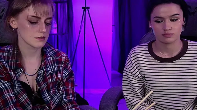 XXX chat uživo modela KiraMontoya