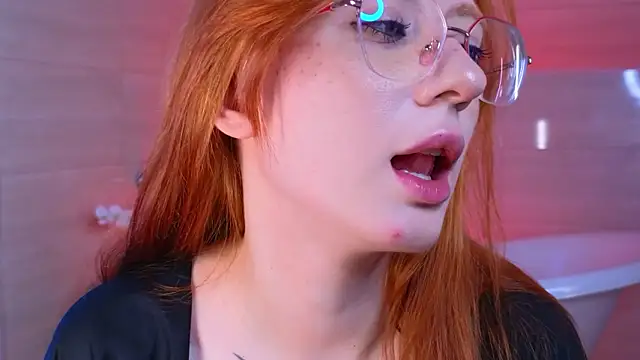 WICKEDEMBER's Live XXX Chat