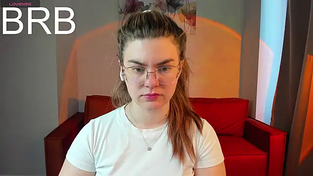 Chat +18 de zoe_j0y ao vivo