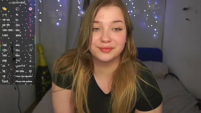 CuteSharloti: онлайн-секс-чат