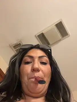 LittleMissEeve's Live XXX Chat