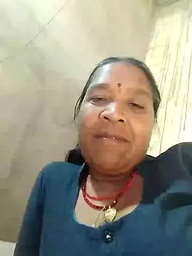 Loomaraj 现场XXX聊天