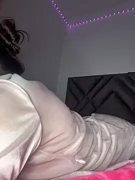 LIZ-06_ Live XXX Chat