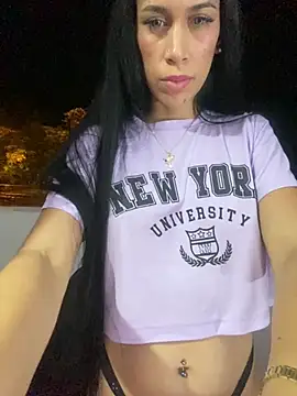 isa_rousse25のライブXXXチャット