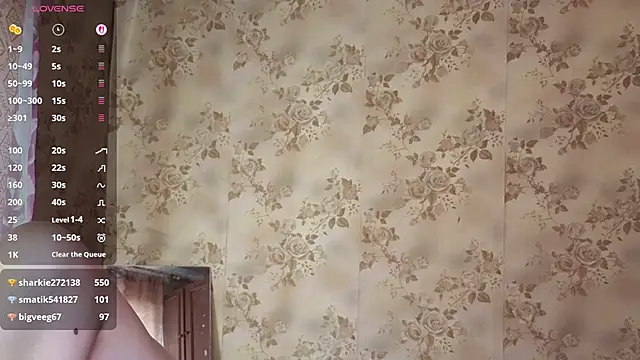 دردشة QutieDaSweet الجنسية المباشرة