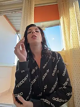 Almmaxxxx: απευθείας συνομιλία ΧΧΧ