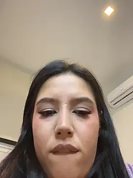 Chat XXX en directo de mikuserafini