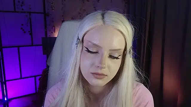 ImBonBon Adlı Modelin Canlı XXX Sohbeti