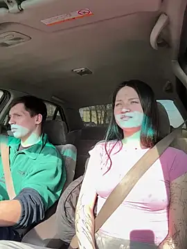 Онлайн чат XXX horny_milkis