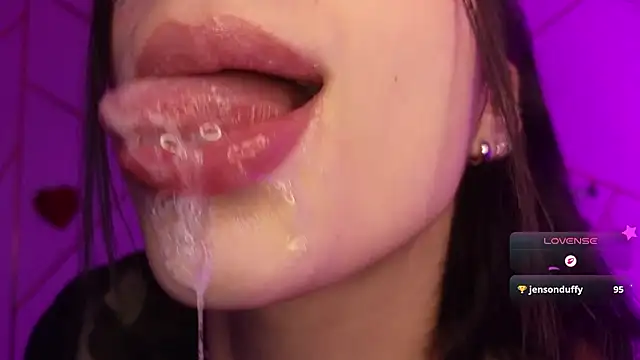 Hollyxx_ Live XXX-Chat