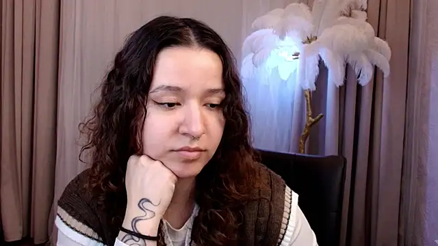 Chat XXX Live _M1ra_