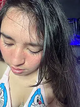 Sophie_LS Chat XXX in diretta