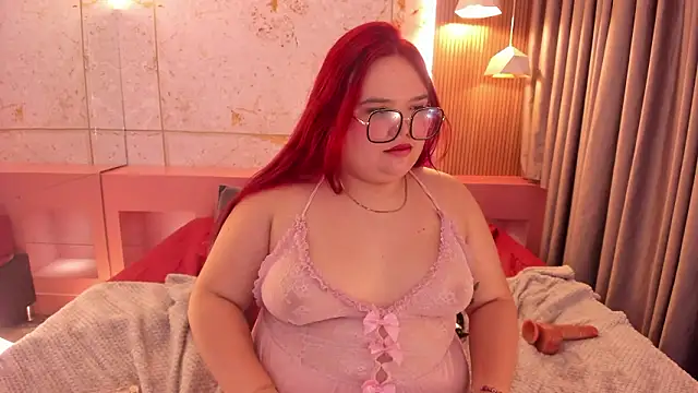 Lushi_Love Adlı Modelin Canlı XXX Sohbeti