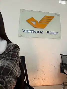 ChanceThao Adlı Modelin Canlı XXX Sohbeti