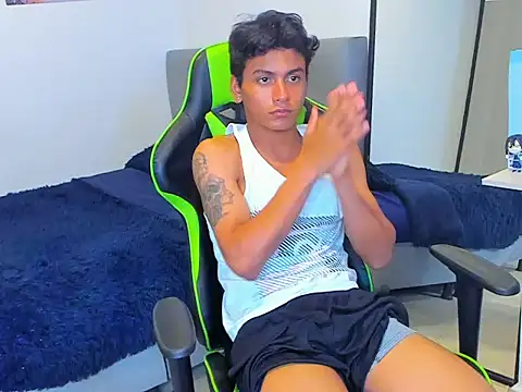 Chat XXX en directo de PaulTallx