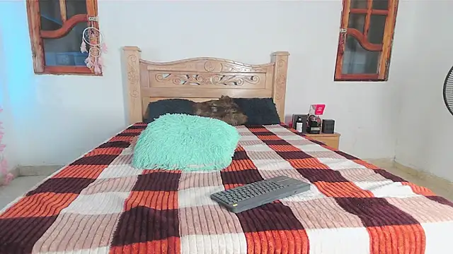 bratz_glloe Chat XXX live