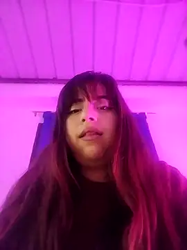 Cherrybustyx19 Show Webcam