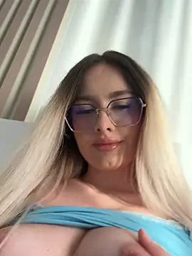 mollyxxx's Webcam Show