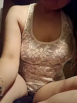 KITTEN-10's Live XXX Chat