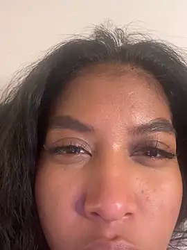 XXX chat uživo modela IamCrystal2