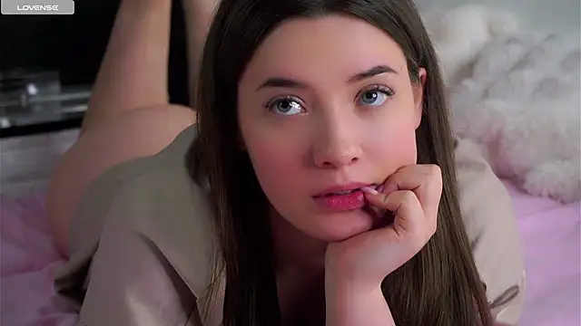 LowOncoming live XXX chat