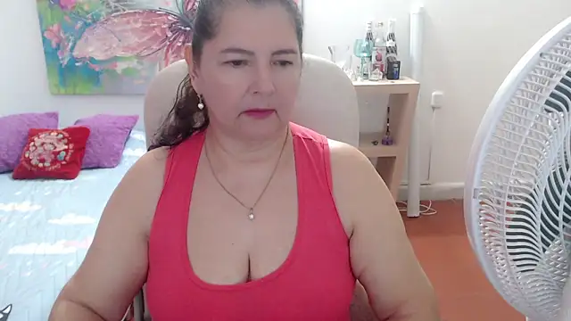 leonela_69のライブXXXチャット