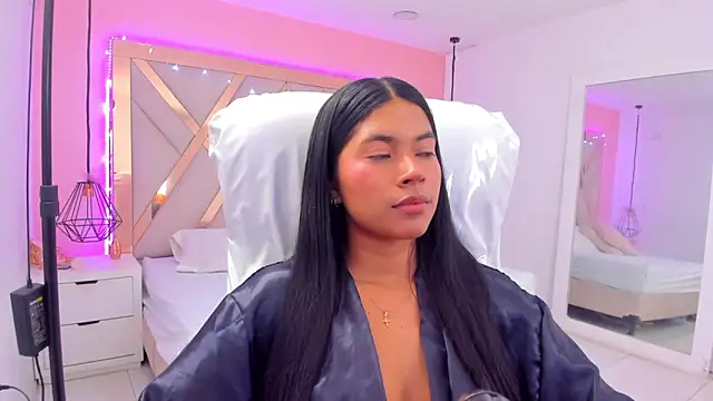 دردشة samantaa_shy الجنسية المباشرة