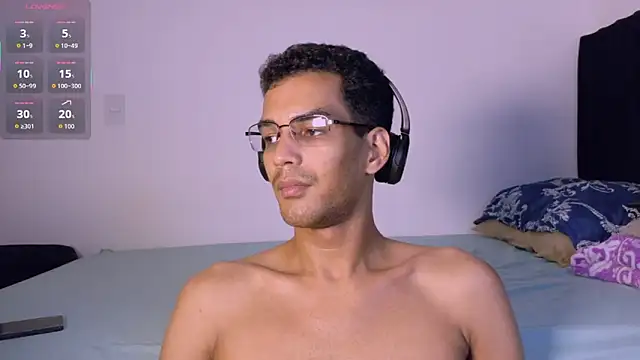 Pikashu7u7のライブXXXチャット