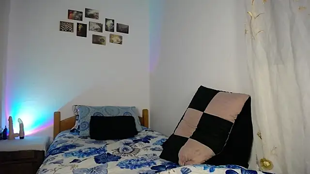 monkeywillwhite Adlı Modelin Web Kamerası Şovu