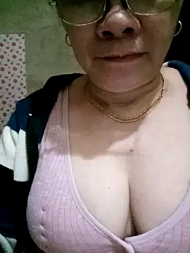 small-house123 现场XXX聊天