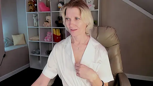 Вебкам-шоу Julie_Lucas