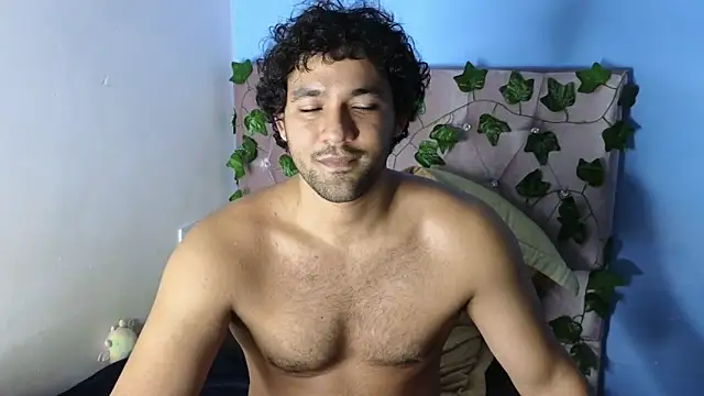 FreyrStyle Adlı Modelin Web Kamerası Şovu