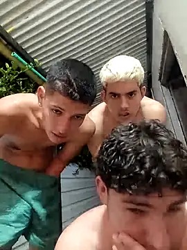 3hornys-straights: онлайн-секс-чат