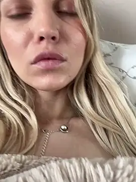 Adelina0001's Webcam Show