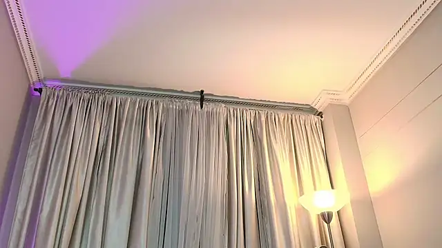 LaraGoldd 即時 XXX 聊天