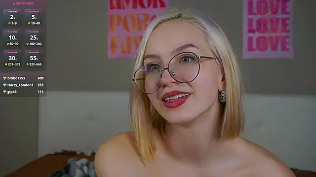 Chat +18 de VetaManhardt ao vivo