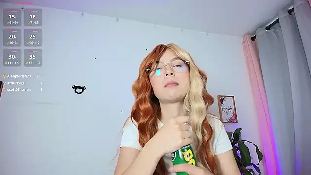 Chat XXX en directo de Natalye_23