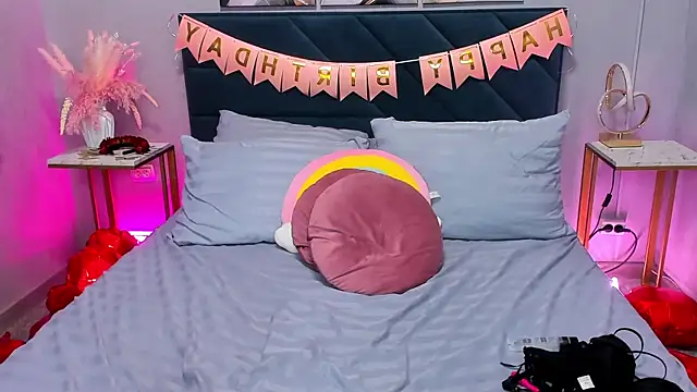 Curvy_Dynamite_ – Live XXX-chat