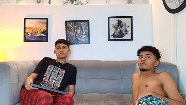 COUPLES_BOYS Webcam Show