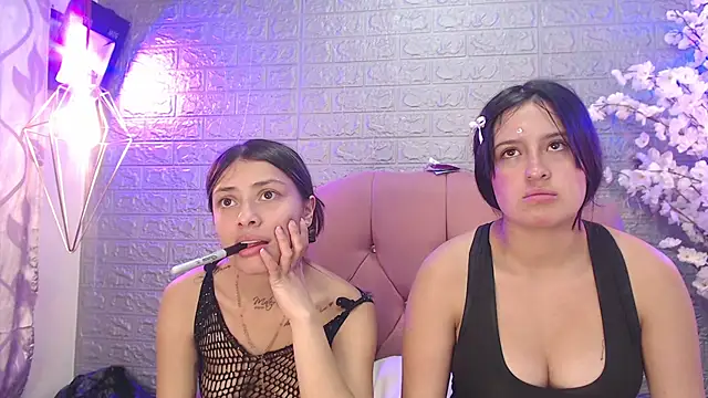 _lesbi_hard_69 Live XXX-chat