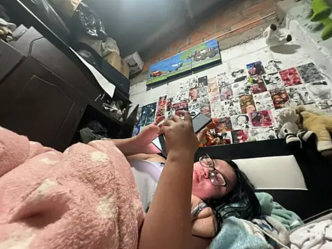 violeta_818 Chat XXX in diretta