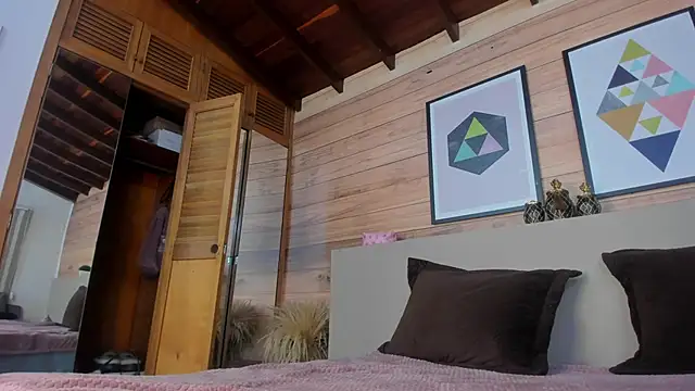 AriaFoster: απευθείας συνομιλία ΧΧΧ