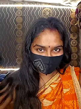 Sweet-Maddlina's Live XXX Chat