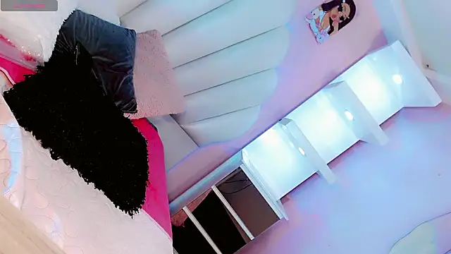 Pokazy przed kamerką – Daniiela_Ember