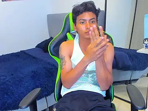 PaulTallx: онлайн-секс-чат