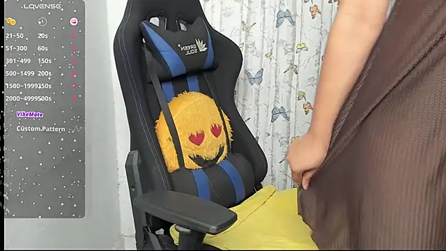 Smiley_Riya: απευθείας συνομιλία ΧΧΧ