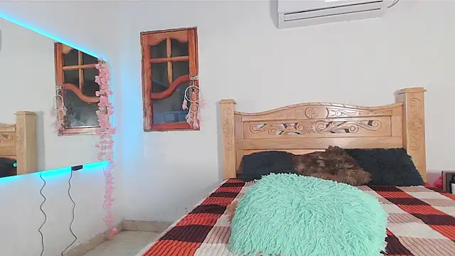 bratz_glloe's Live XXX Chat