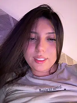 Maii_chan Adlı Modelin Canlı XXX Sohbeti