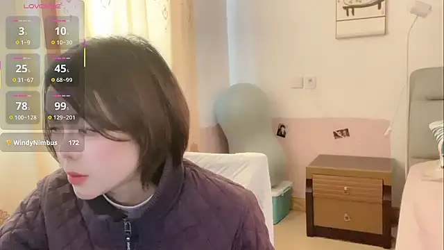 Linda-LLのウェブカメラショー