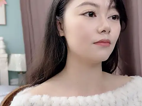 sarah111's Live XXX Chat